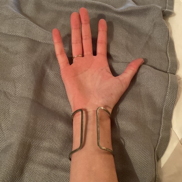 Adjustable cuff bracelet - Picture 2 of 3